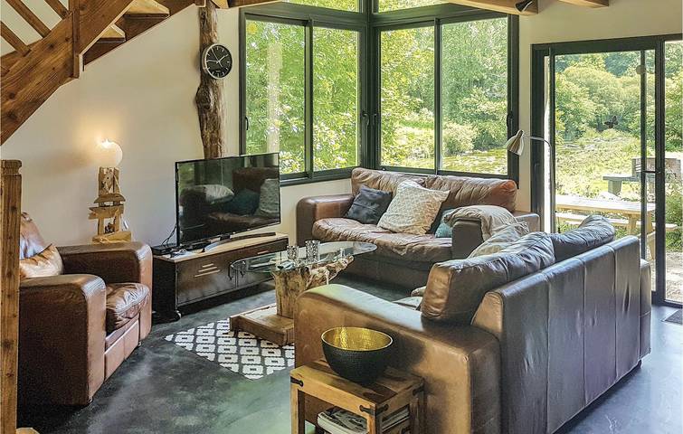 Apartamento de 112 m2 con aparcamiento, TV, congelador, jardín e Internet, a 200 m del río L'Isole in Bannalec, Region de Quimper