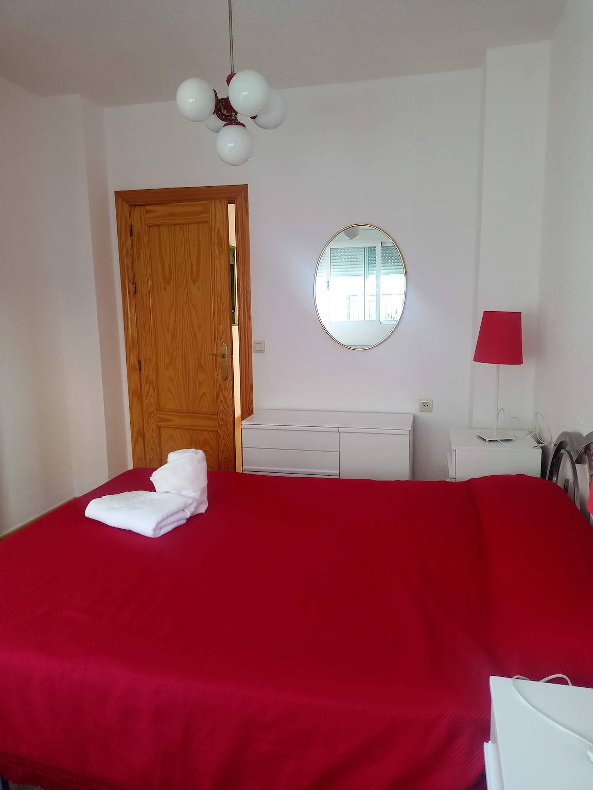 Entire apartment, Apartment 'Casacuéntame' with Private Terrace, Wi-Fi and Air Conditioning in Zaidín - Vergeles, Granada