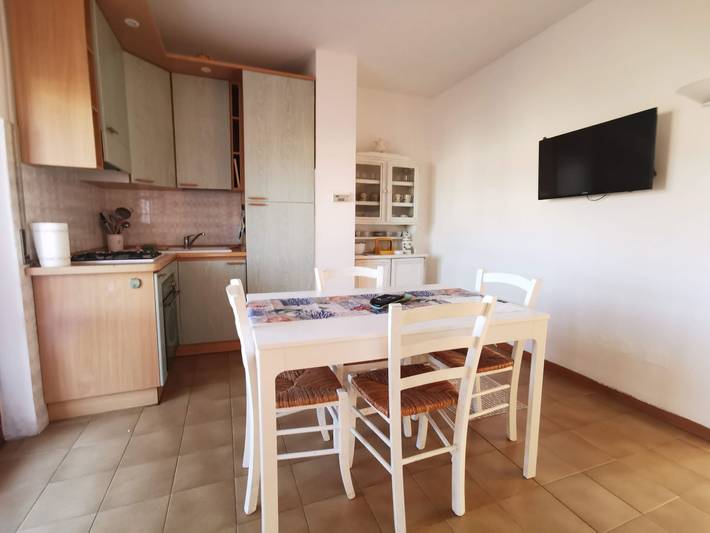 Appartamento intero, 5 Posti Letto - Bianco - Accesso diretto al mare: trilocale con vista in San Vincenzo, Costa degli Etruschi