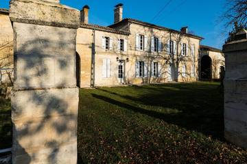 Gîte pour 10 personnes, avec jardin à Saint-Denis-de-Pile