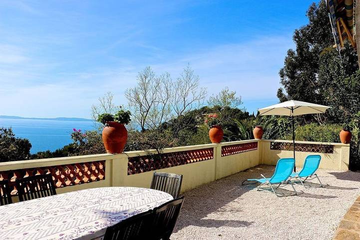 Ferienwohnung für 4 Personen, mit Terrasse und Garten