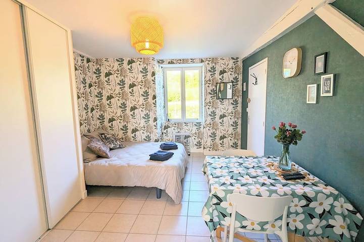 Gîte pour 2 personnes à Saint-Germain-les-Belles - 3