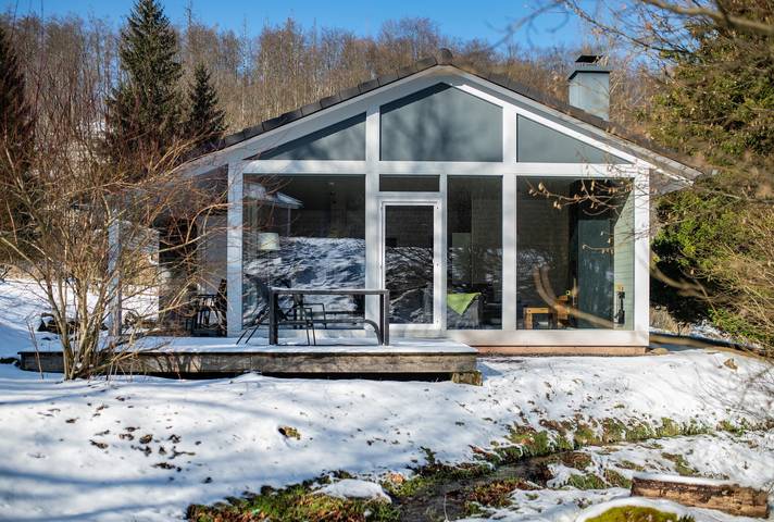 Ferienhaus für 5 Personen, mit Garten und Pool sowie Ausblick, kinderfreundlich am Rennsteig