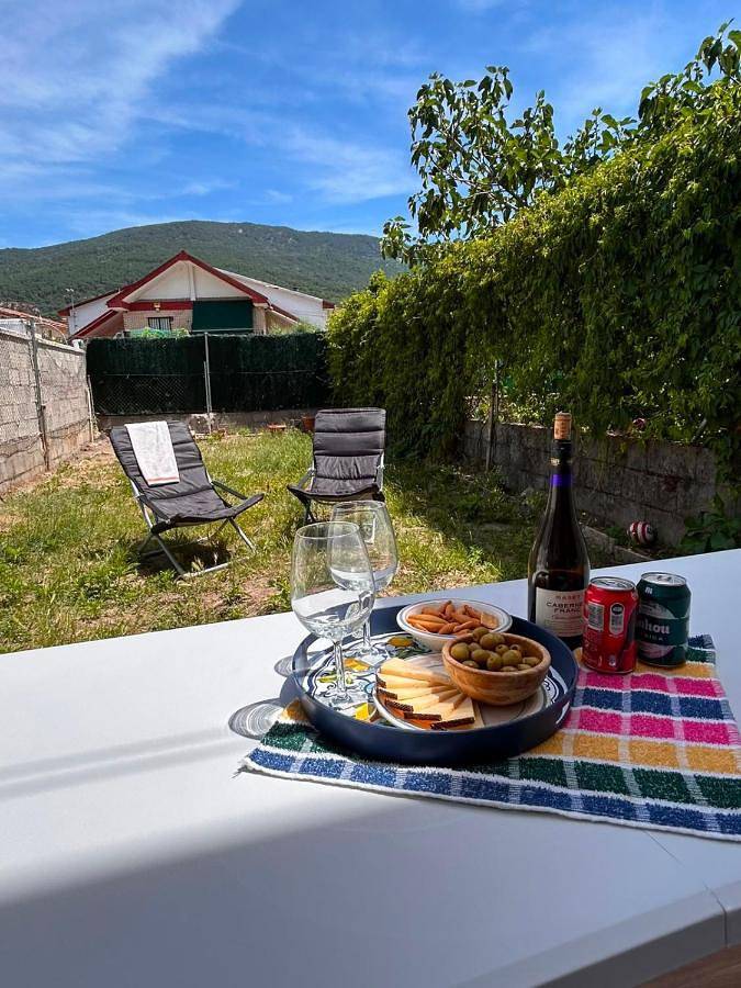 Casa rural para 9 personas, con Balcón y Terraza además de Jardín y Vistas en La Adrada