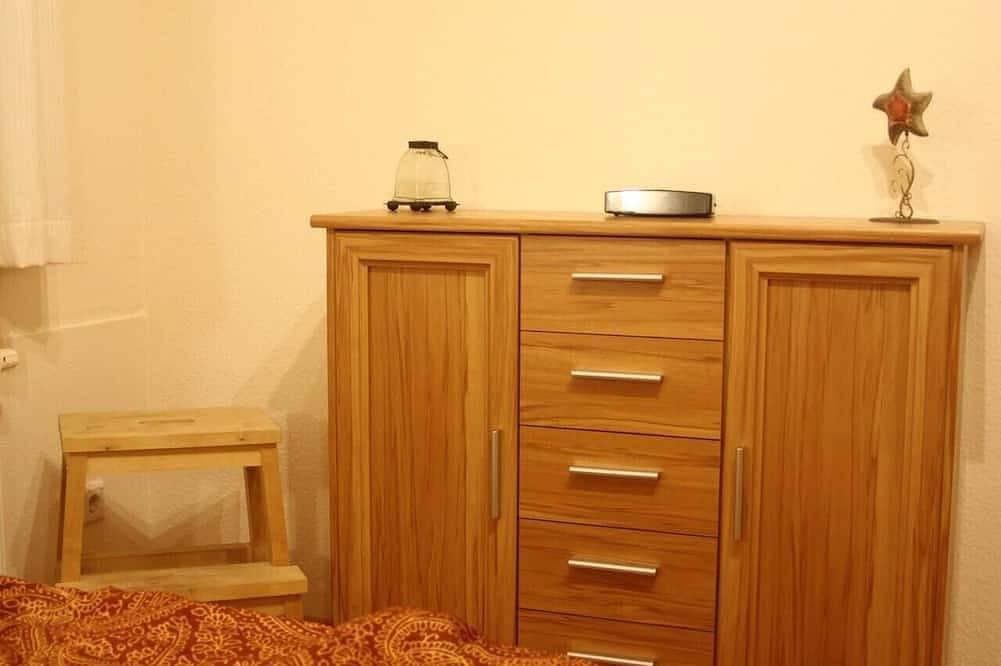 Apartamento entero, Exclusivo apartamento con vistas al mar, terraza orientada al sur, jardín u. estacionamiento in Groß Zicker, Mönchgut