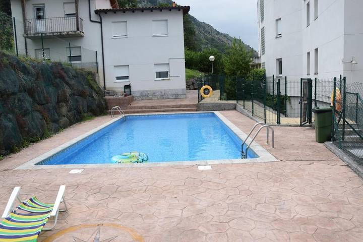 Apartamento de vacaciones para 3 personas, con piscina además de balcón y vistas, Se admiten mascotas en Cantabria - 3