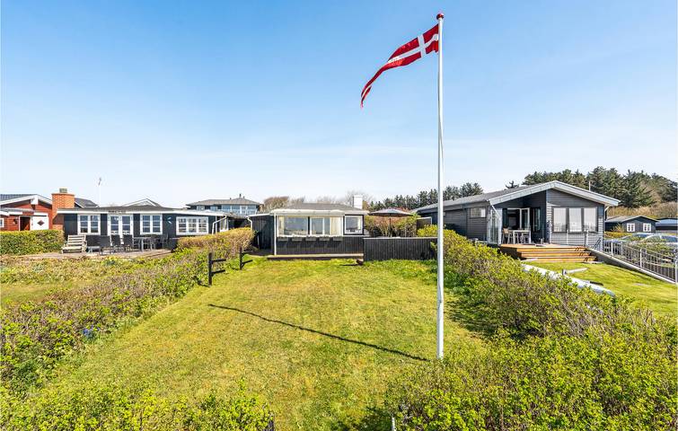 Ferienhaus für 2 Personen, mit Terrasse und Garten in Sjelborg