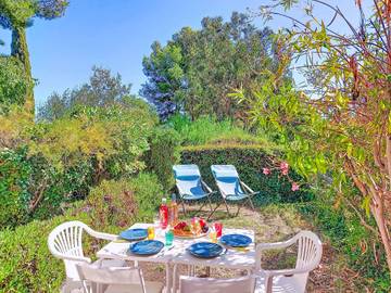 Gîte pour 4 personnes, avec jardin et terrasse à Saint-Cyr-sur-Mer