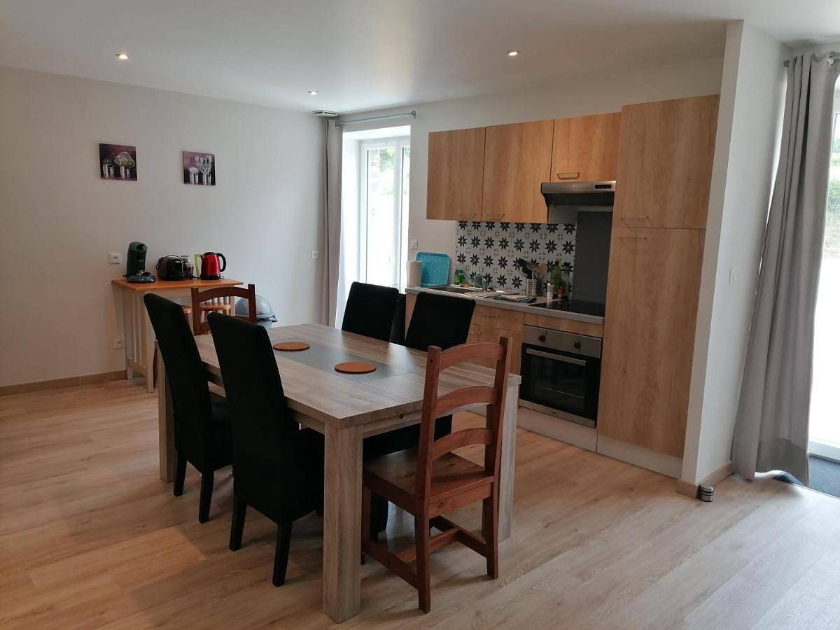 Three-Bedroom Home in La Glacerie, Cherbourg-en-Cotentin