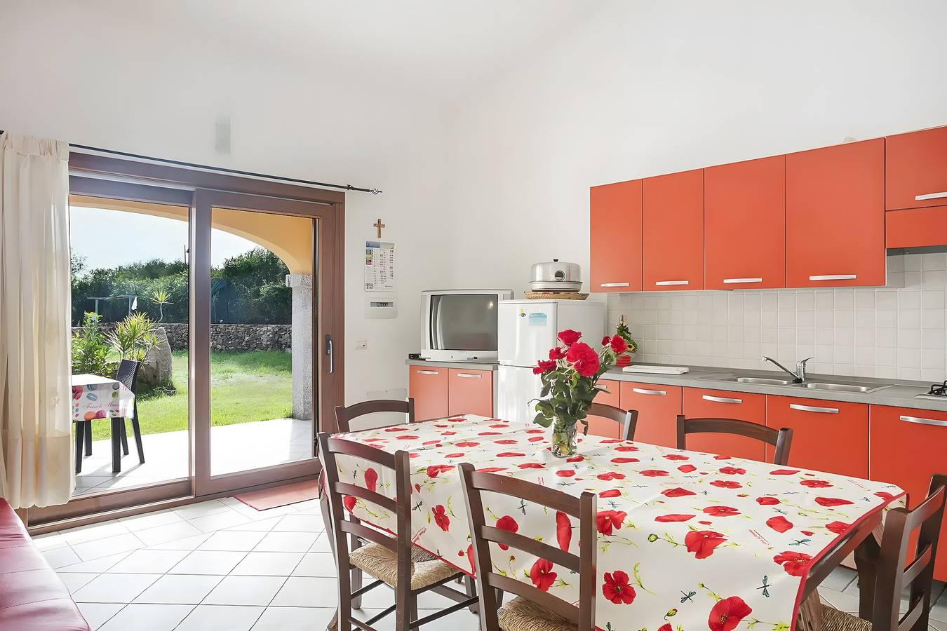 Ferienhaus 'Caposchiera Residence Marongiu' mit privatem Garten, Balkon und Klimaanlage in Porto Ottiolu, Budoni