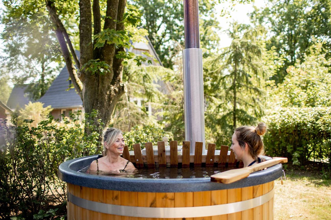 Hof van Salland Parkbeheer B.V. — Villa Beukelaer Hot Tub 4 Personen in Hellendoorn, Sallandse Heuvelrug