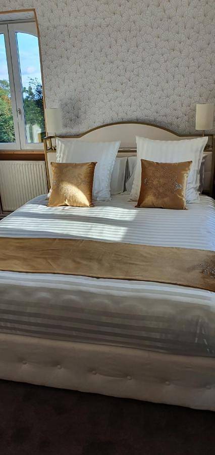 Chambre d’hôte pour 4 personnes, avec piscine et jardin ainsi que jacuzzi et sauna dans la Manche - 2