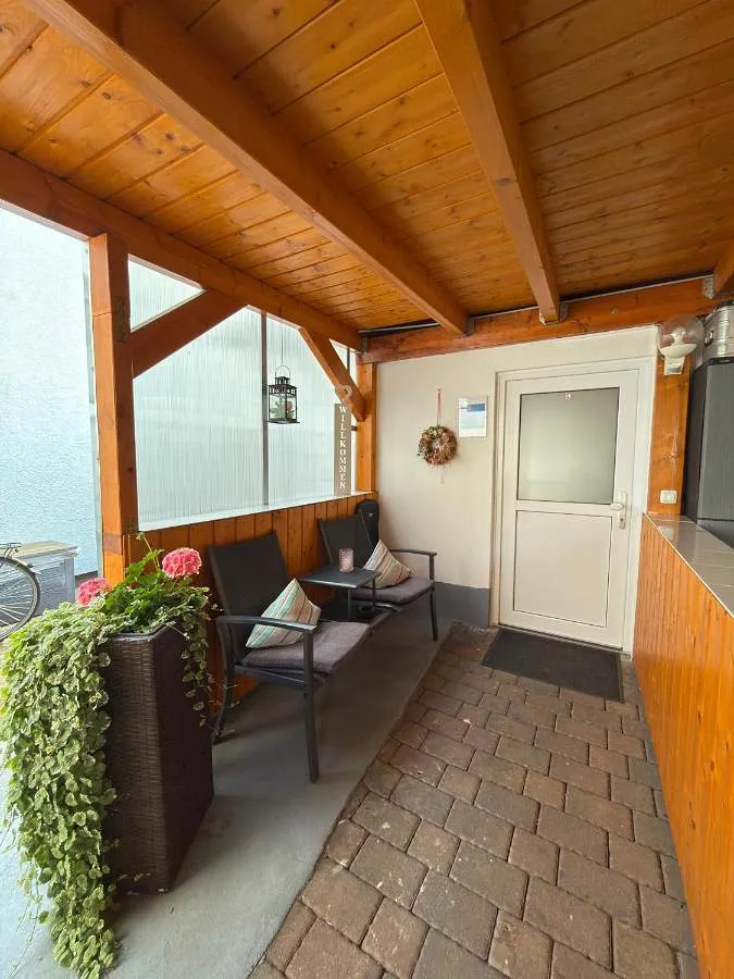 Ferienwohnung für 3 Personen, mit Ausblick und Garten, kinderfreundlich - 1
