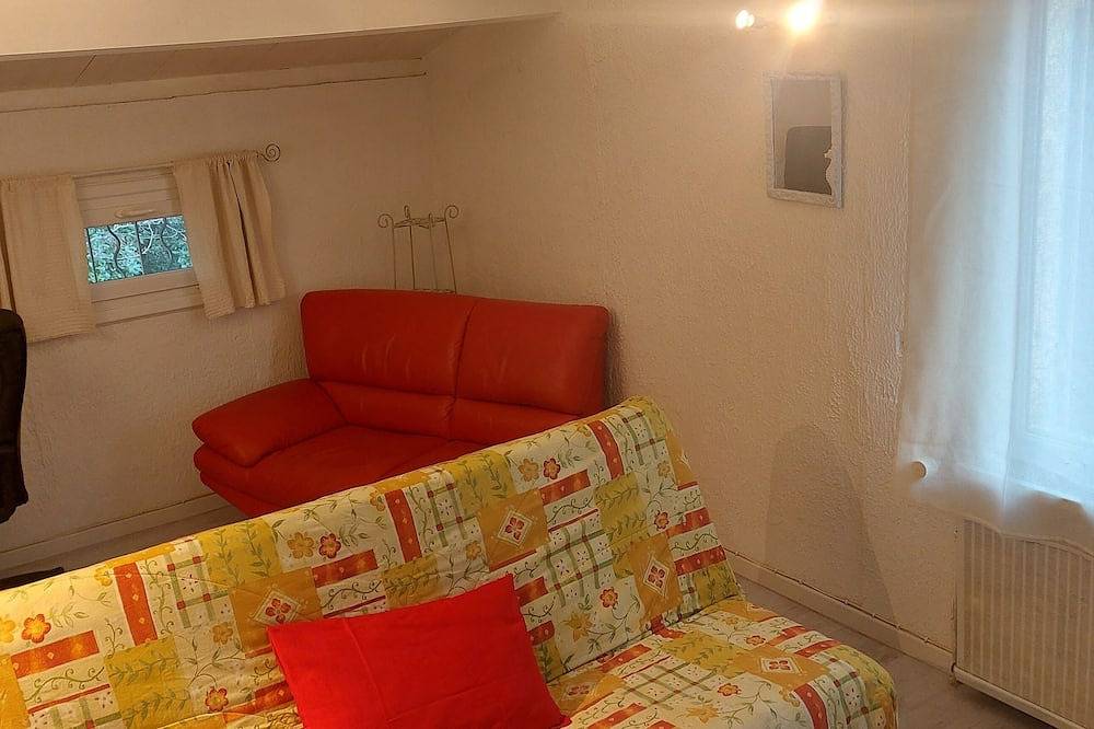 T2 50m² (4 couchages)  + piscine sur domaine de 8600 m², proche Aix en Provence in Aix-en-Provence, Région d'Aix-en-Provence
