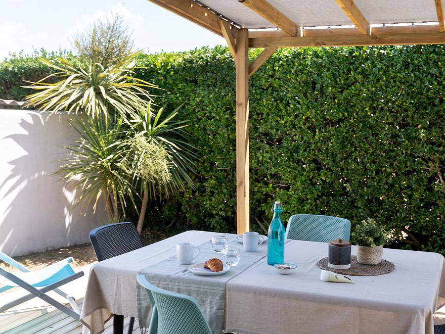 Camping Romanée - Campiotel des Dunes   - Mobilhome 2 personnes - Premium 1 chambre in Ars-en-Ré, Île de Ré