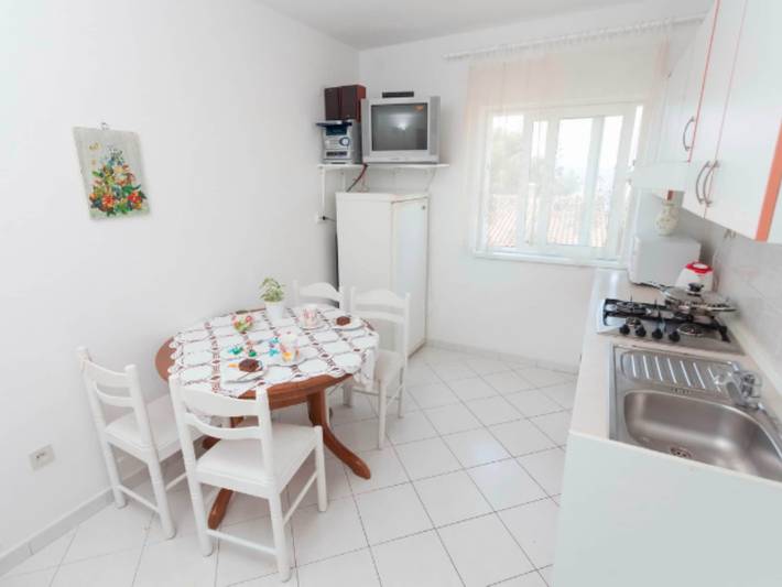 Apartament wakacyjny dla 5 osób, z Balkon w Podgora