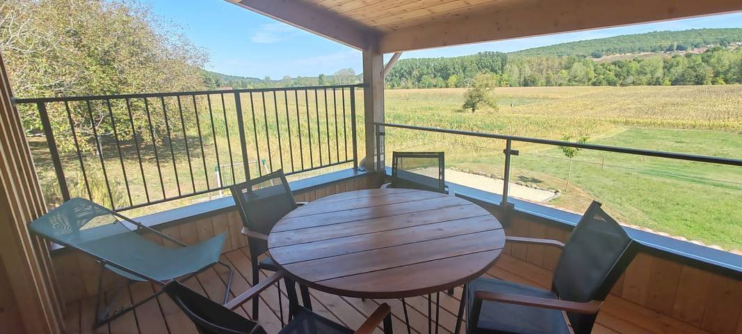 Appartement de vacances pour 4 personnes, avec terrasse et piscine