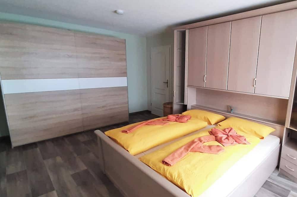 Ganze Wohnung, Ruhig gelegene Ferienwohnung an den Greifensteinen in Thum, Erzgebirge