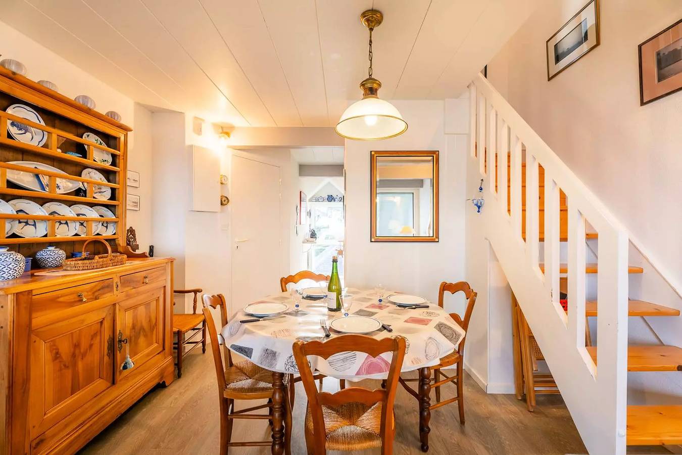 Apartamento entero, La Trinidad/Mer-apartamento 3 estancias-50m2-port view in La Trinité-sur-Mer, Côte des Mégalithes