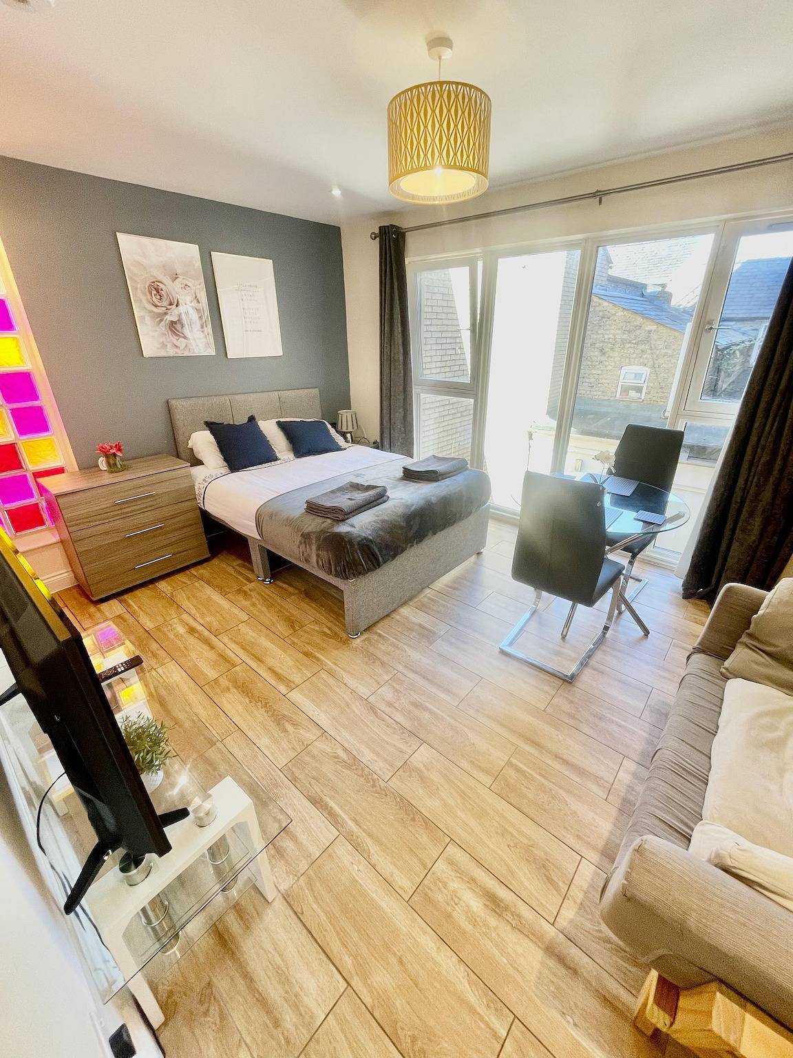 Estudio entero, 1 Bed Studio - Sleeps 2 - Parking - Wifi in Market Ward, Cambridge