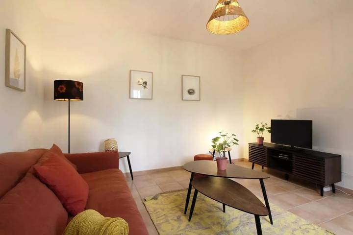 Villa pour 2 personnes, avec Terrasse ainsi que Jardin et Piscine