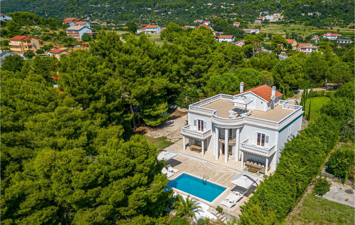 Gemütliche Ferienwohnung mit Pool und Terrasse, 2,5 km vom FKK-Strand Kandarola entfernt in Palit, Rab