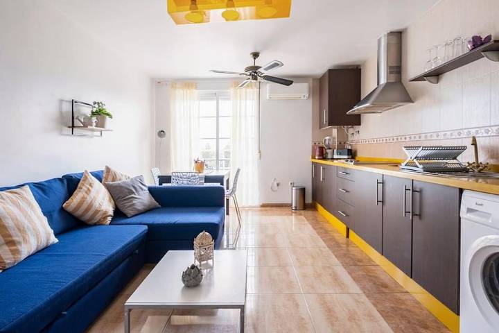 Apartamento de vacaciones para 6 personas, con vistas y terraza - 1