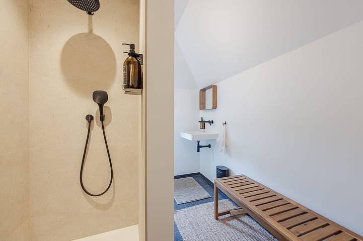 Ferienhaus-Eigenes Badezimmer in Chimay, Hennegau