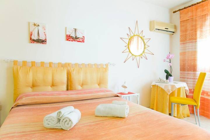 Chambre d’hôte pour 2 personnes, avec balcon dans Calasetta - 3