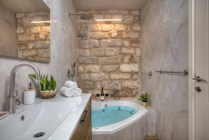 Appartement de vacances pour 10 personnes, avec jacuzzi et balcon