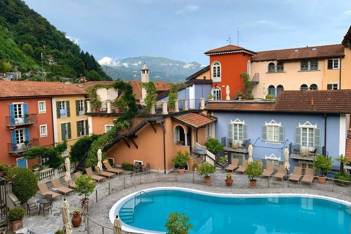 Ferienhaus für 2 Personen, mit Terrasse und Garten sowie Pool und Sauna