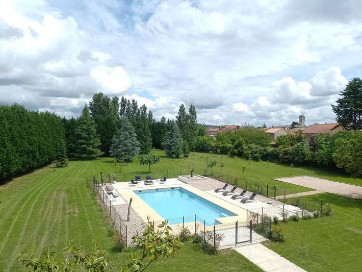 Location de vacances pour 15 personnes, avec piscine ainsi que jardin et terrasse à Lamagistère - 4