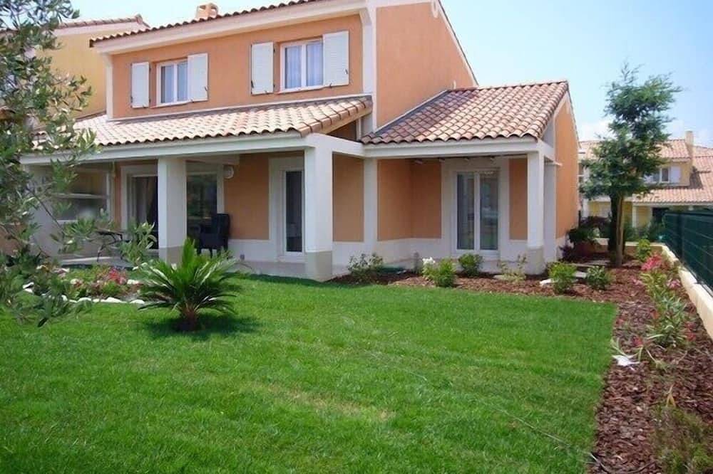 Villa for 8 People in Cannes, Cannes region