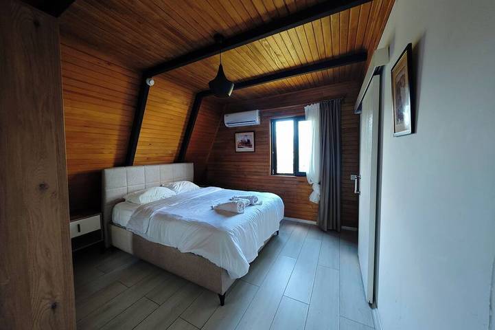 Cozy 2-bedroom and a living room bungalow in serene Antalya with Ac in Antalya, Provinz Antalya