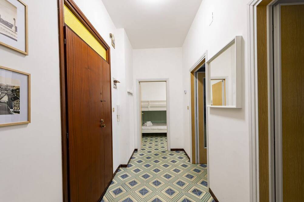 Ganze Wohnung, Comfy Sea View Apt. with Covered Balcony & Parking in Montesilvano, Pescara Provinz