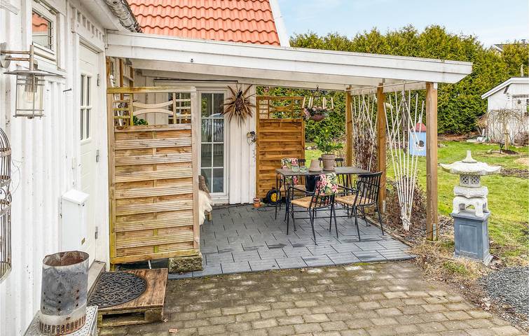 Ferienhaus für 4 Personen mit Terrasse in Marks Kommun, Västergötland