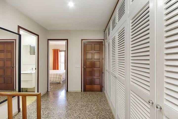 House in the center of Calella, with air conditioning, next to the beach in Calella, Costa del Maresme