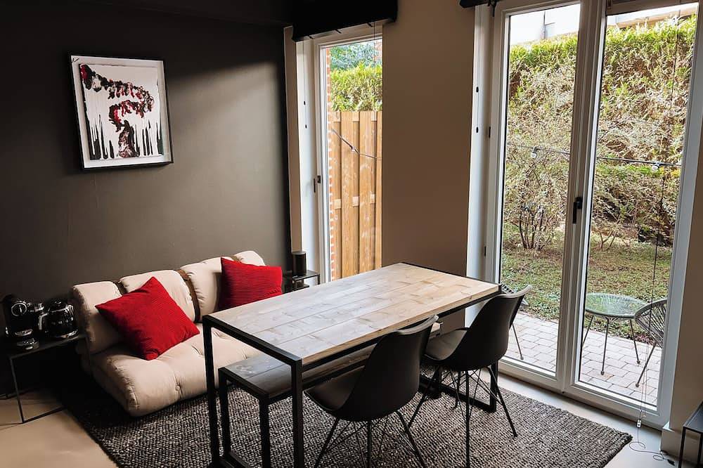 Appartamento intero, La Petite Foret | Stylish Modern Studio by Brussels’ Palais de Justice in Brussel, Brussel e dintorni