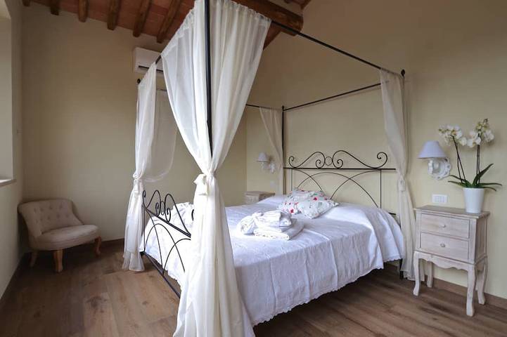 Mulino della Solaia, Arceno Rentals Club, Villa di lusso in Toscana, piscina, wifi in Monticiano, Siena e dintorni