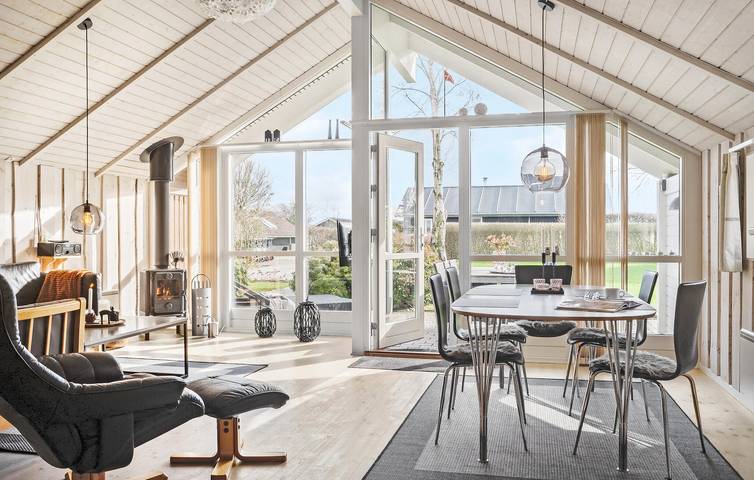 Ferienhaus für 6 Personen, mit Terrasse und Whirlpool sowie Garten und Sauna in Råde Strand - 4