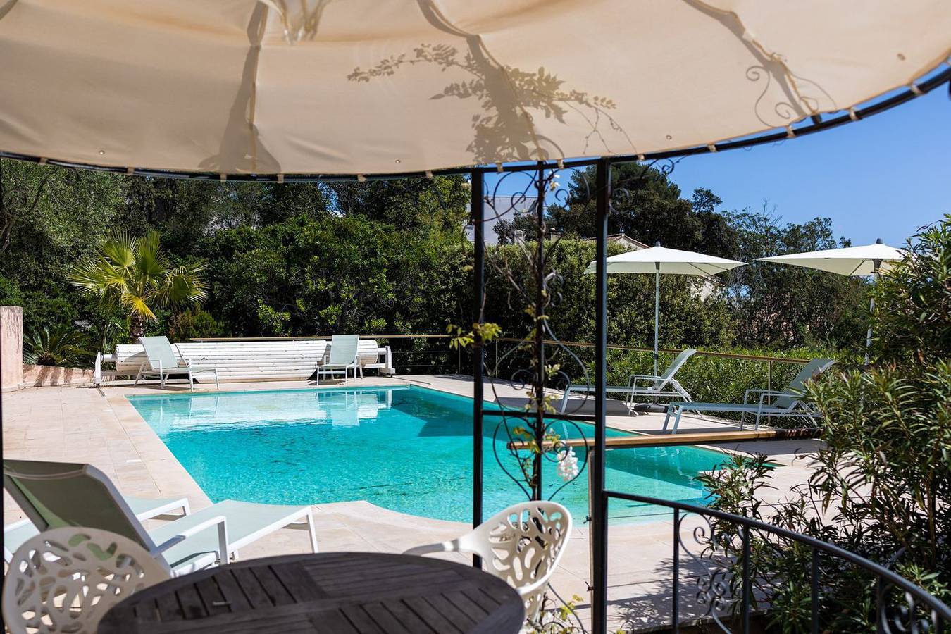 Holiday home for 8 persons with multiple terraces and sea view in Les Issambres in Roquebrune-sur-Argens, Costa mediterránea (Francia)