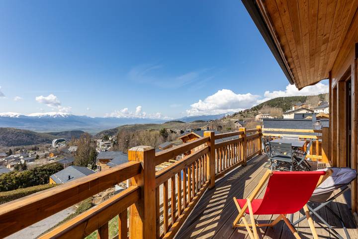 Chalet pour 10 personnes, avec Terrasse et Jardin à Font-Romeu-Odeillo-Via