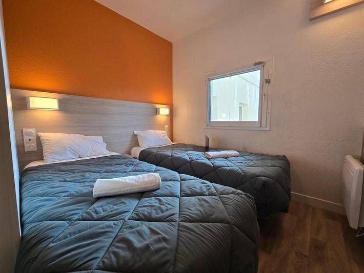 Hôtel pour 2 personnes, avec terrasse, animaux acceptés à Yutz - 2