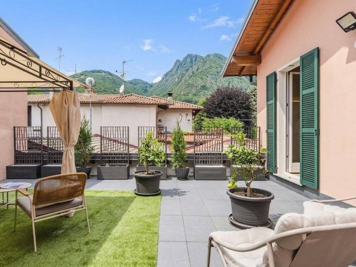 Location de vacances pour 4 personnes, avec terrasse dans Carlazzo - 3