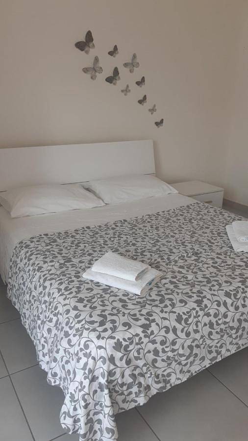 Gîte pour 8 personnes, avec piscine ainsi que vue et balcon à Randazzo - 4