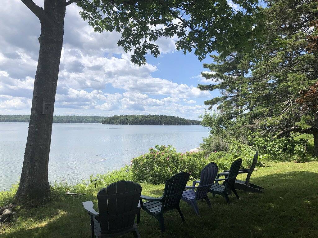 Oceanfront private beach single family cottage. in Hancock County