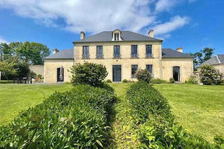 Location de vacances pour 9 personnes, avec jardin à Cottun