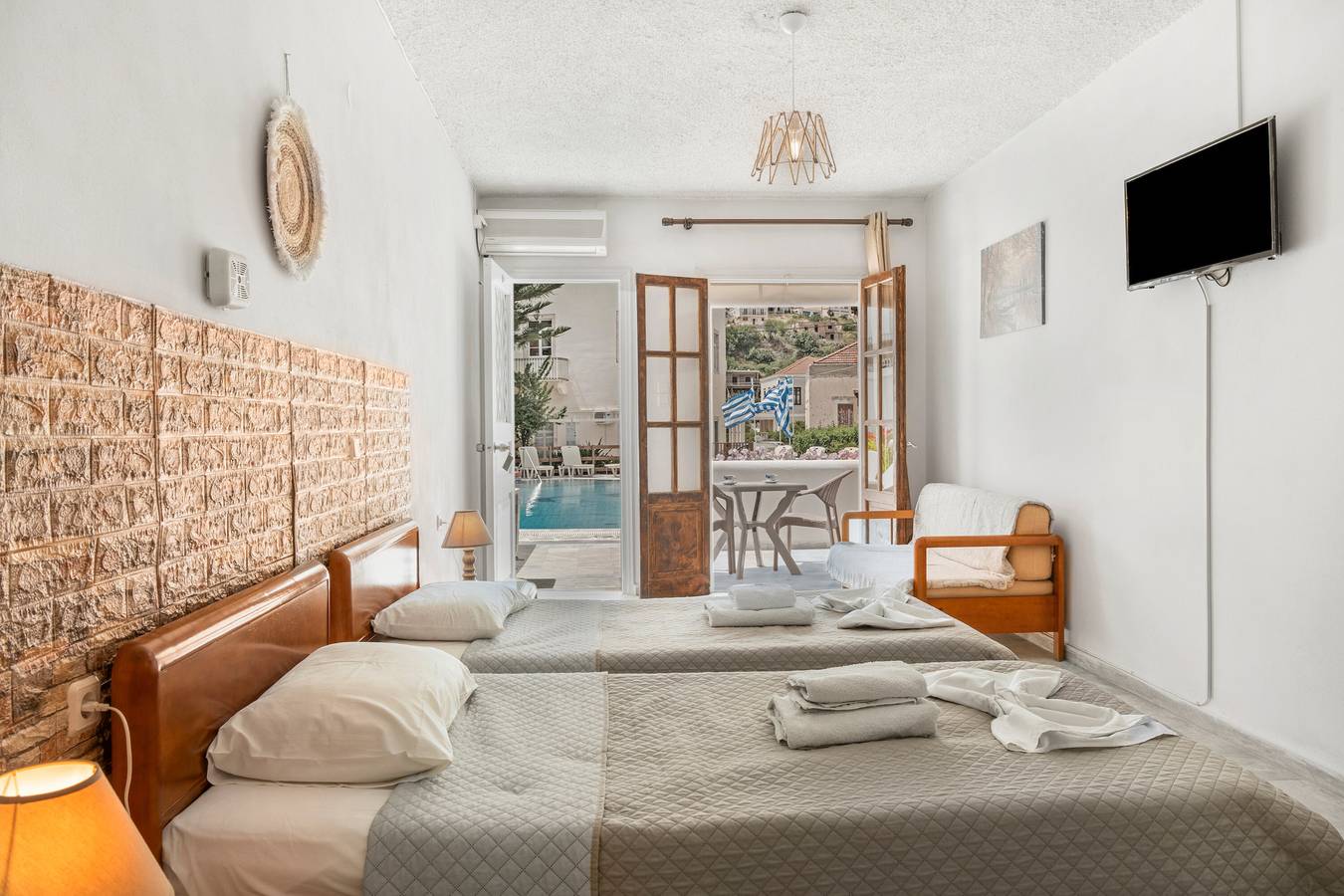 Ganze Wohnung, Ferienwohnung 'Doppelzimmer Nr. 4' mit Bergblick, Wi-Fi und Klimaanlage in Kalymnos