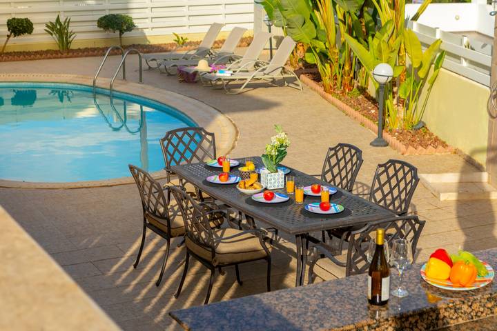 Holiday home for 10 people, with garden and terrace in Cyprus