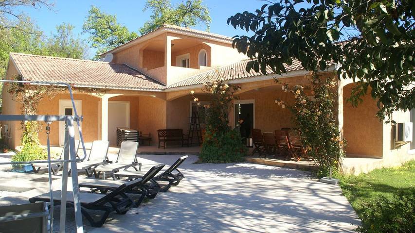 Villa für 13 Personen, mit Garten und Pool auf Korsika